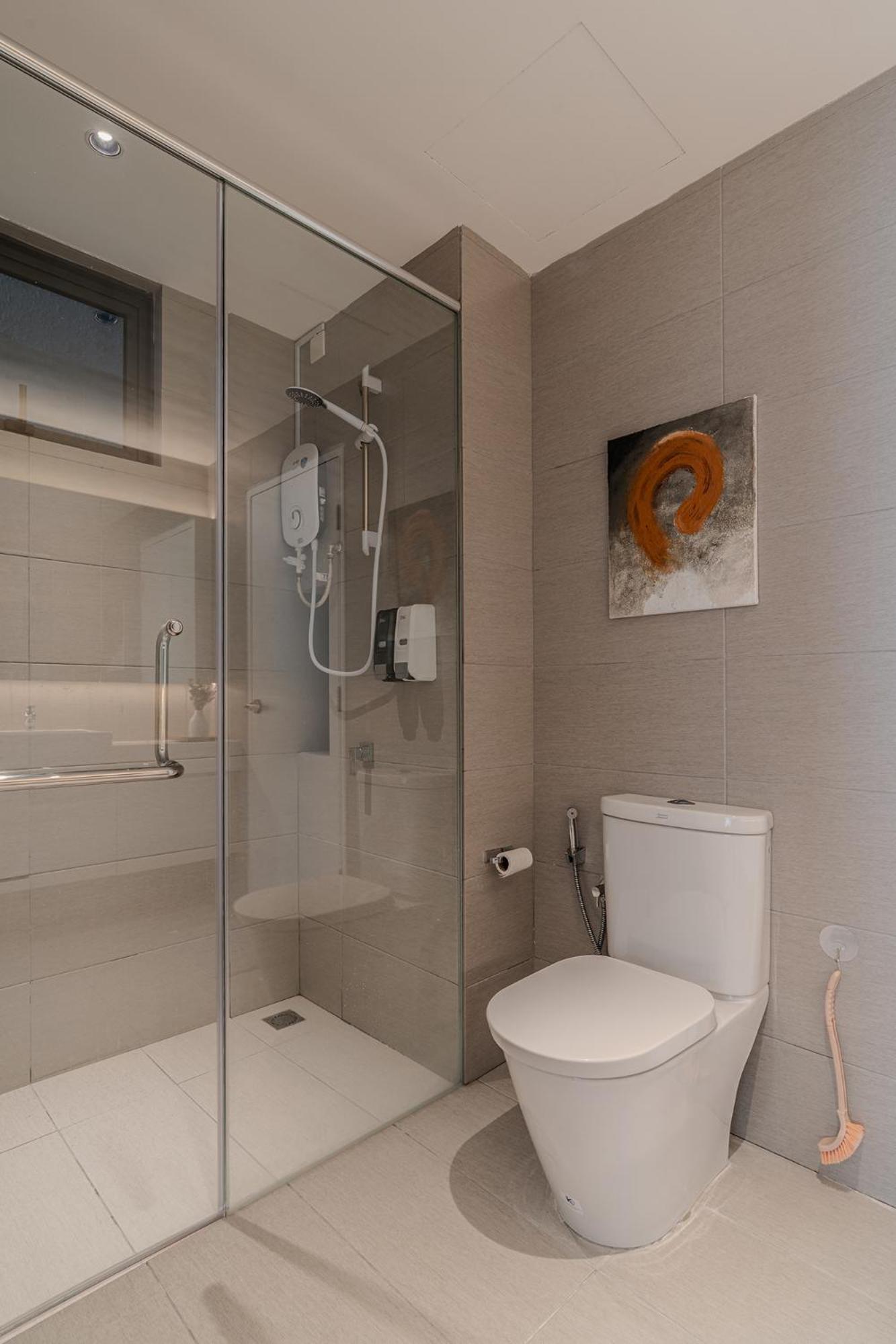 2rooms 4pax Link Mall Mrt#kl #jhouse#ekocheras#malaysia Pangsapuri *
