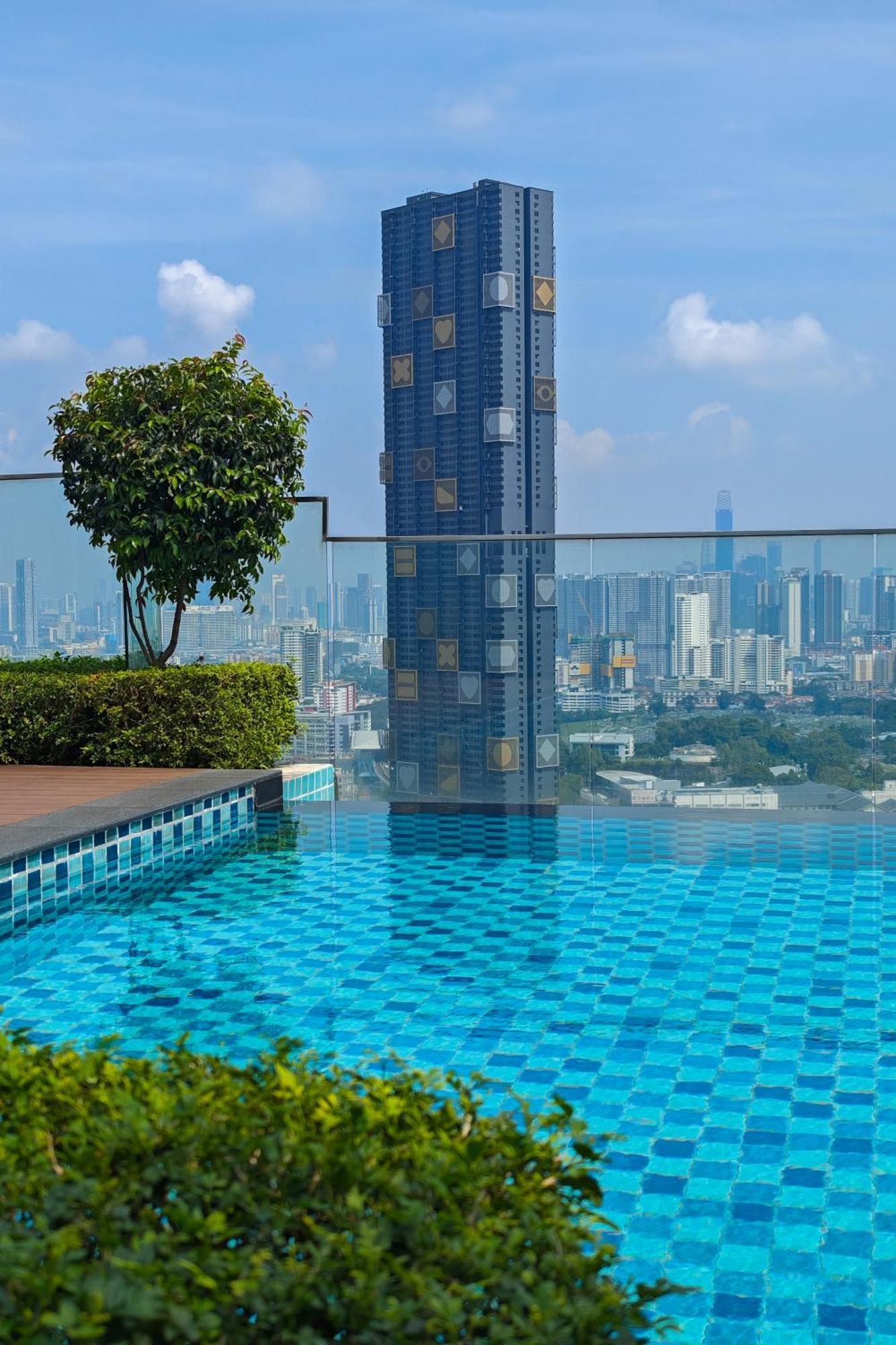 Pangsapuri 2rooms 4pax Link Mall Mrt#kl #jhouse#ekocheras#malaysia