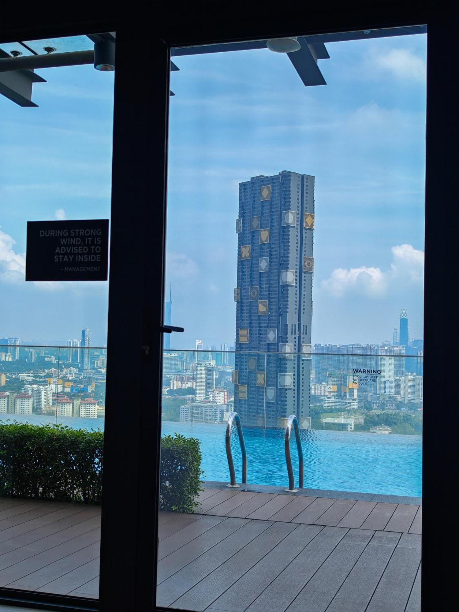 2rooms 4pax Link Mall Mrt#kl #jhouse#ekocheras#malaysia Kuala Lumpur