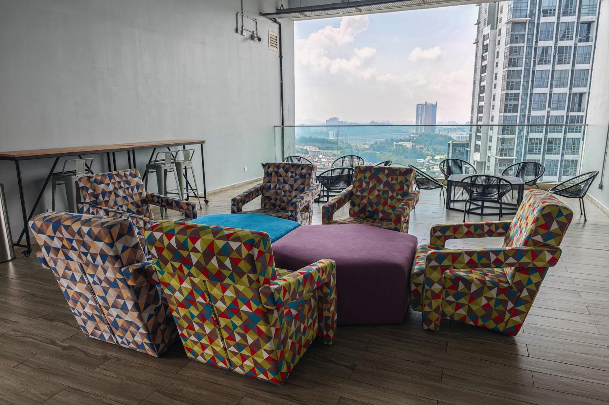 2rooms 4pax Link Mall Mrt#kl #jhouse#ekocheras#malaysia Kuala Lumpur