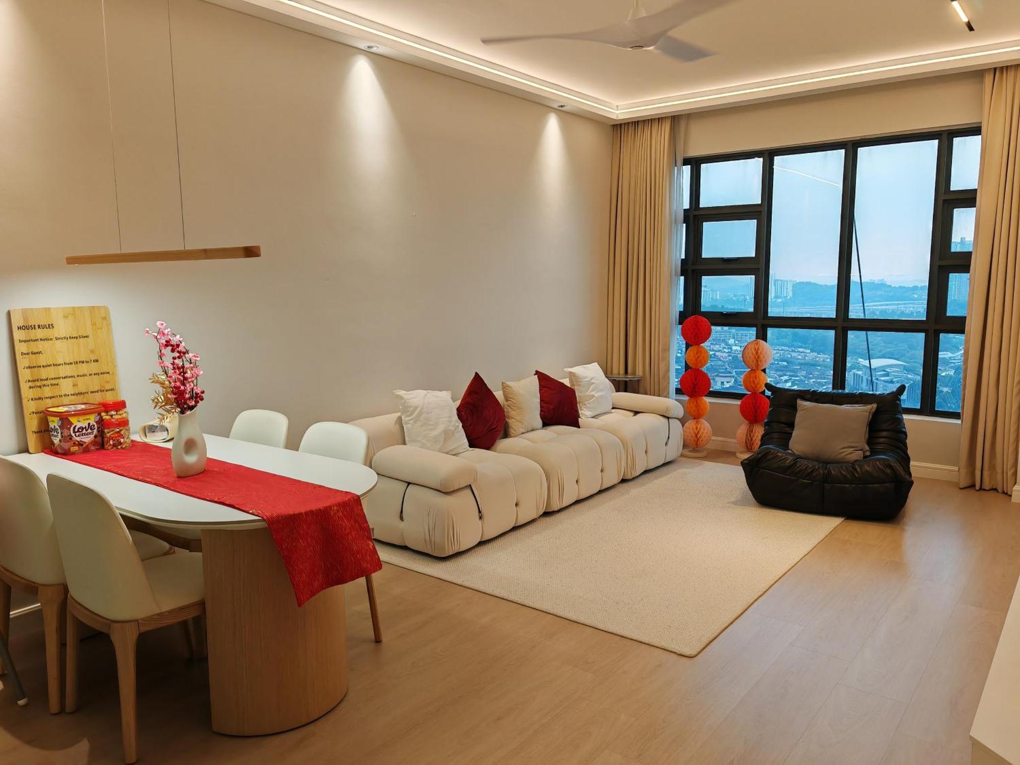 2rooms 4pax Link Mall Mrt#kl #jhouse#ekocheras#malaysia Pangsapuri *